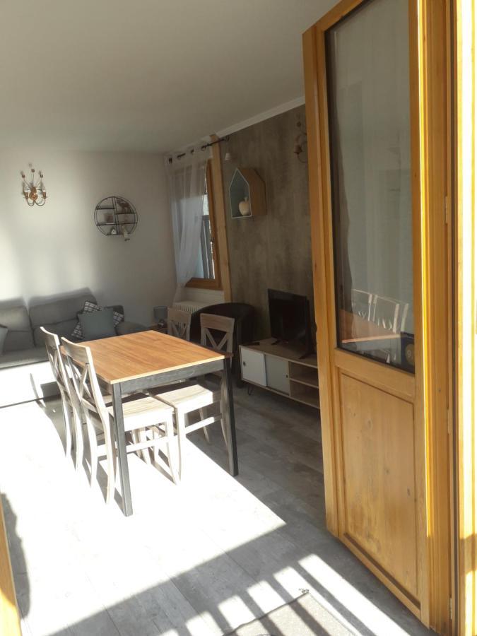 Enclos Savoyard Appartement Meuble 1Chambre 1 Canape Lits 3Personnes Grand-Aigueblanche Exterior foto