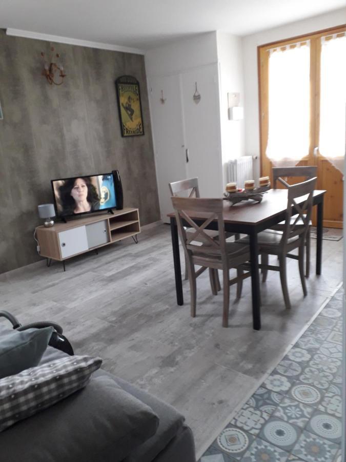 Enclos Savoyard Appartement Meuble 1Chambre 1 Canape Lits 3Personnes Grand-Aigueblanche Exterior foto